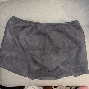 Medium grey suede mini skort